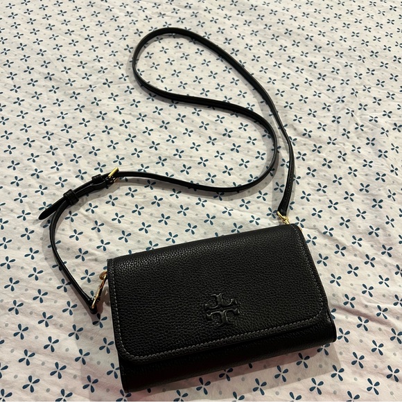 Like NEW Tory Burch crossbody - Picture 6 of 15